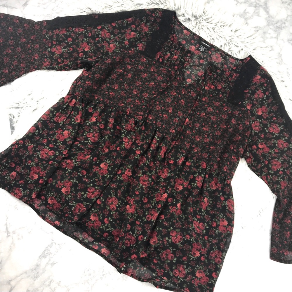 Torrid Sheer Floral Boho Chiffon Peasant Top EUC